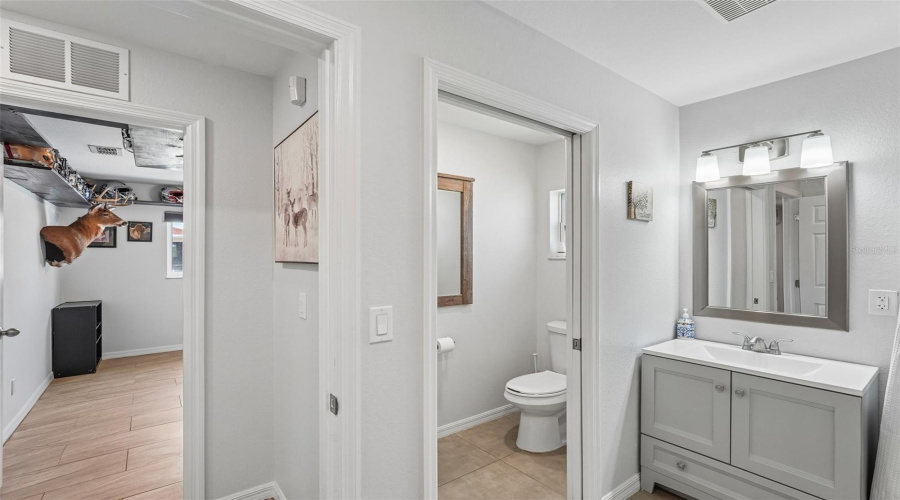 Cape Coral, Florida 33993, 4 Bedroom Bedrooms, ,2 Bathroombathrooms,Residential,For Sale,40Th,0,Mfra4691858