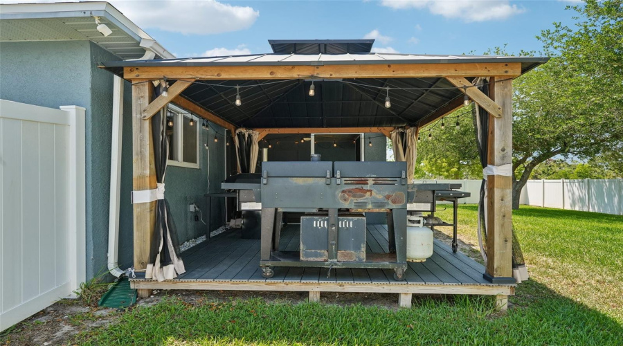 Cape Coral, Florida 33993, 4 Bedroom Bedrooms, ,2 Bathroombathrooms,Residential,For Sale,40Th,0,Mfra4691858