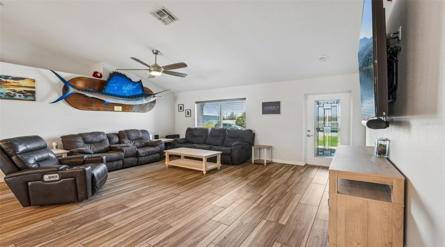 Cape Coral, Florida 33993, 4 Bedroom Bedrooms, ,2 Bathroombathrooms,Residential,For Sale,40Th,0,Mfra4691858