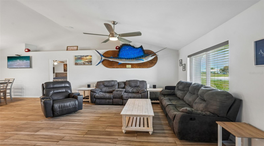 Cape Coral, Florida 33993, 4 Bedroom Bedrooms, ,2 Bathroombathrooms,Residential,For Sale,40Th,0,Mfra4691858