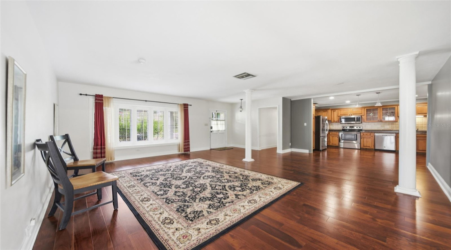 Sitting Room / Kitchen