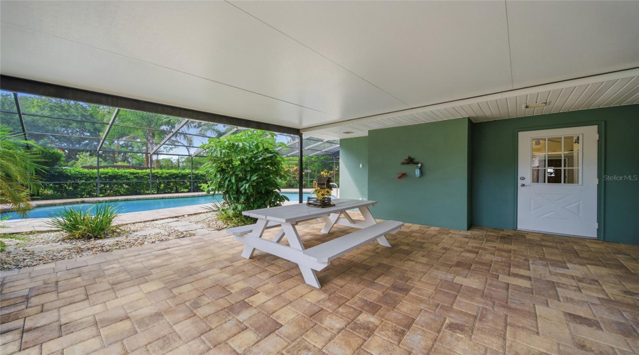 Covered Lanai