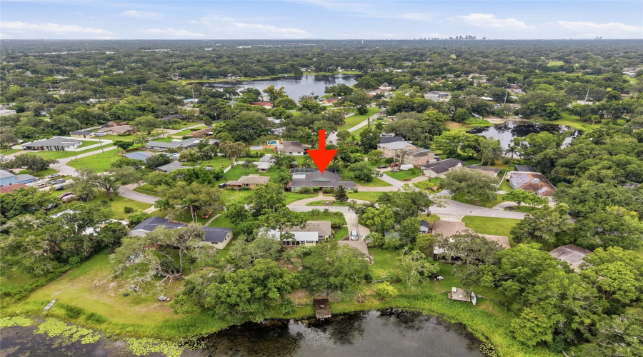 Tampa, Florida 33612, 3 Bedroom Bedrooms, ,2 Bathroombathrooms,Residential,For Sale,Pine Lake,0,Mfrtb8539650