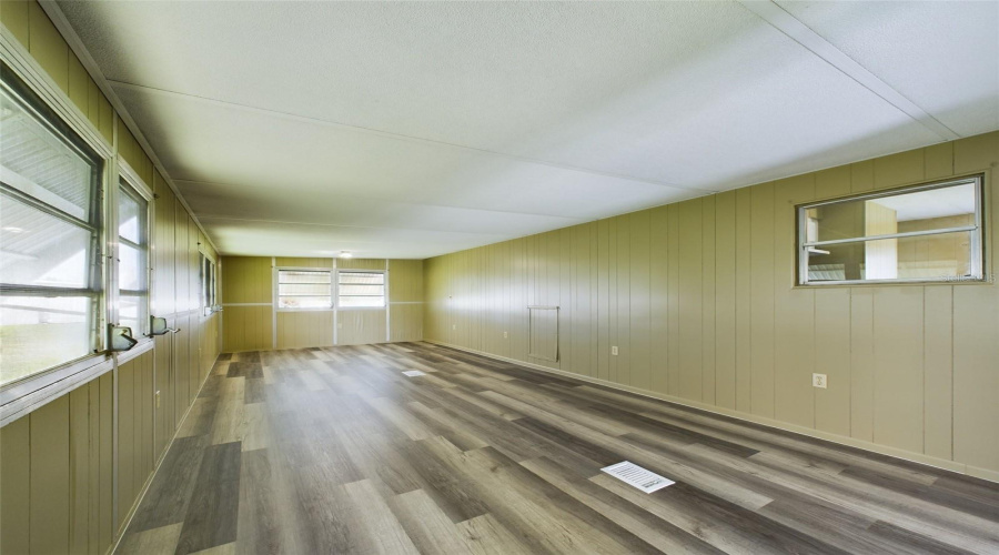 Sebring, Florida 33870, 2 Bedroom Bedrooms, ,2 Bathroombathrooms,Residential,For Sale,Delaware,0,Mfrp4930034