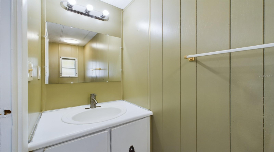 Sebring, Florida 33870, 2 Bedroom Bedrooms, ,2 Bathroombathrooms,Residential,For Sale,Delaware,0,Mfrp4930034