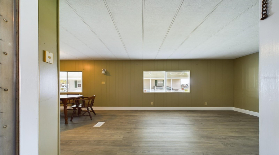 Sebring, Florida 33870, 2 Bedroom Bedrooms, ,2 Bathroombathrooms,Residential,For Sale,Delaware,0,Mfrp4930034
