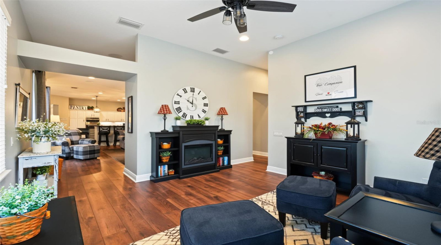 Tarpon Springs, Florida 34688, 4 Bedroom Bedrooms, ,4 Bathroombathrooms,Residential,For Sale,St Martin,0,Mfrtb8539973