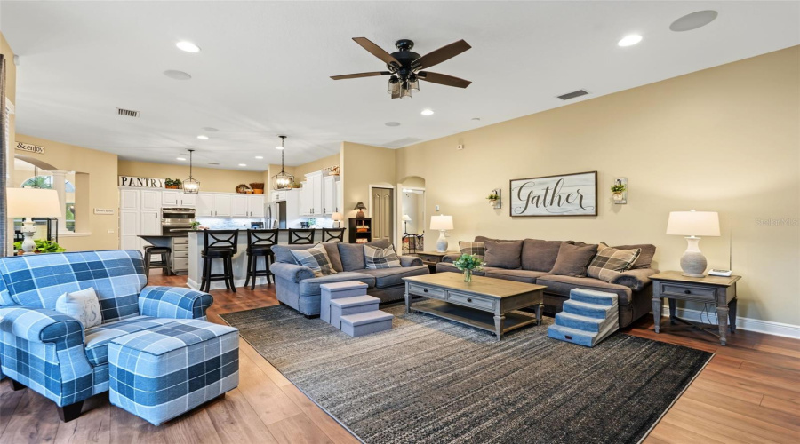Tarpon Springs, Florida 34688, 4 Bedroom Bedrooms, ,4 Bathroombathrooms,Residential,For Sale,St Martin,0,Mfrtb8539973