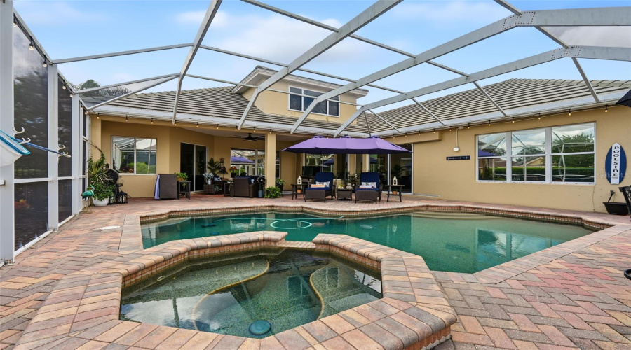 Tarpon Springs, Florida 34688, 4 Bedroom Bedrooms, ,4 Bathroombathrooms,Residential,For Sale,St Martin,0,Mfrtb8539973