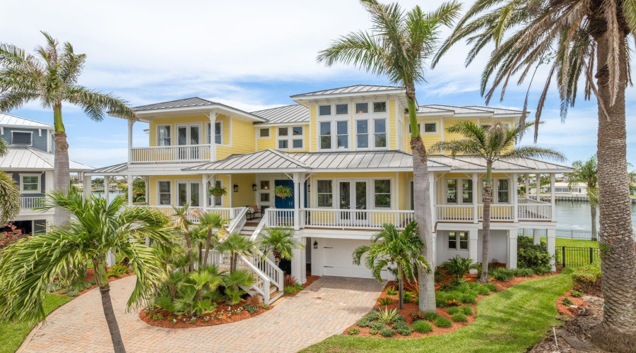 Clearwater Beach, Florida 33767, 5 Bedroom Bedrooms, ,4 Bathroombathrooms,Residential,For Sale,Midway,0,Mfrtb8399954