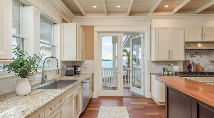 Clearwater Beach, Florida 33767, 5 Bedroom Bedrooms, ,4 Bathroombathrooms,Residential,For Sale,Midway,0,Mfrtb8399954