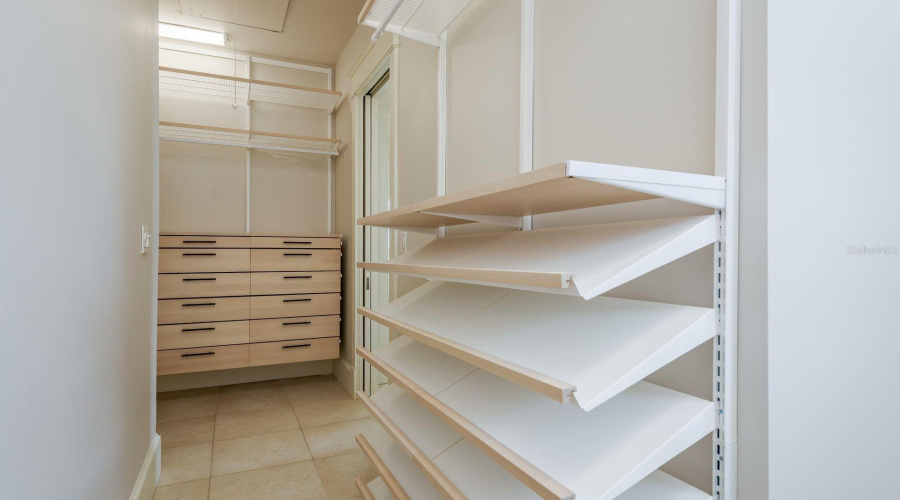Clearwater Beach, Florida 33767, 5 Bedroom Bedrooms, ,4 Bathroombathrooms,Residential,For Sale,Midway,0,Mfrtb8399954