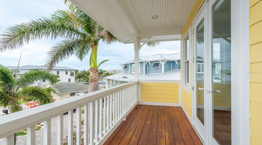 Clearwater Beach, Florida 33767, 5 Bedroom Bedrooms, ,4 Bathroombathrooms,Residential,For Sale,Midway,0,Mfrtb8399954