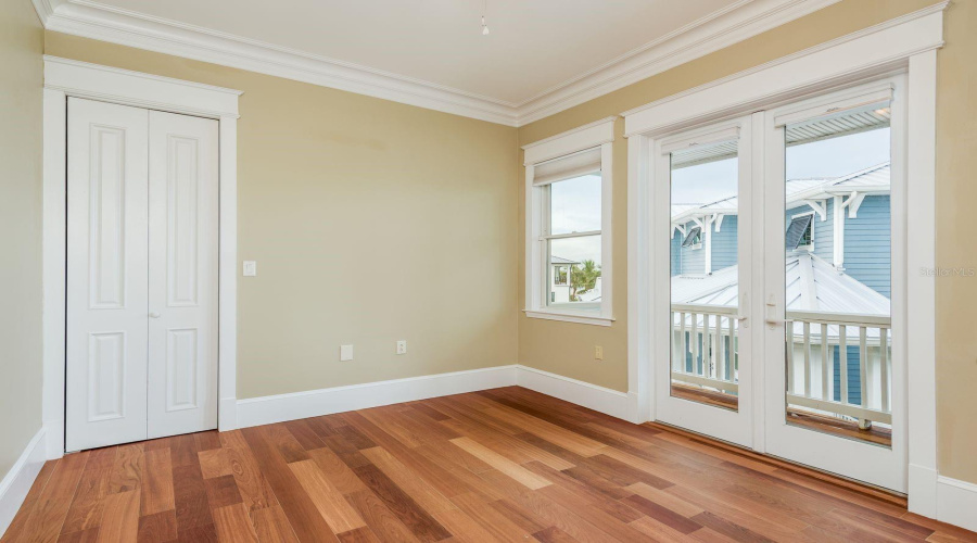 Clearwater Beach, Florida 33767, 5 Bedroom Bedrooms, ,4 Bathroombathrooms,Residential,For Sale,Midway,0,Mfrtb8399954