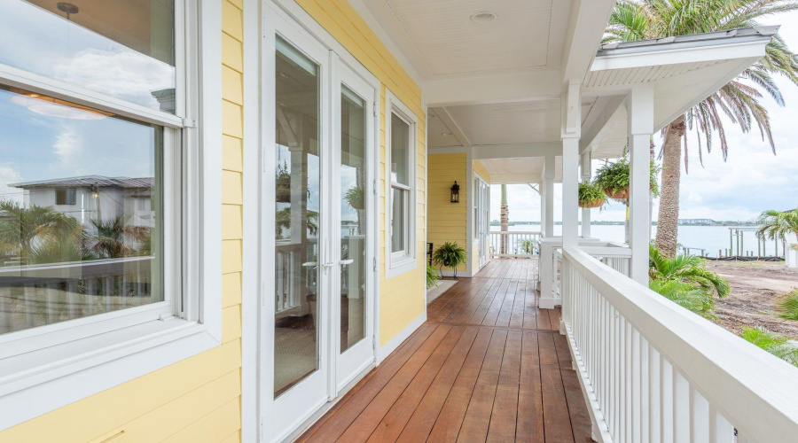 Clearwater Beach, Florida 33767, 5 Bedroom Bedrooms, ,4 Bathroombathrooms,Residential,For Sale,Midway,0,Mfrtb8399954