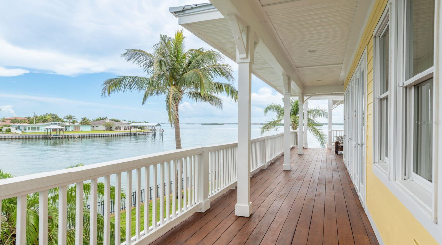 Clearwater Beach, Florida 33767, 5 Bedroom Bedrooms, ,4 Bathroombathrooms,Residential,For Sale,Midway,0,Mfrtb8399954