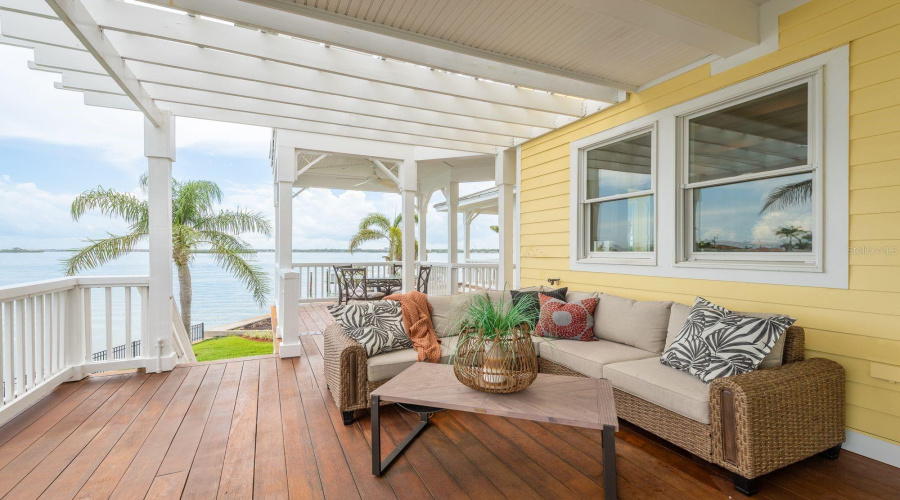 Clearwater Beach, Florida 33767, 5 Bedroom Bedrooms, ,4 Bathroombathrooms,Residential,For Sale,Midway,0,Mfrtb8399954