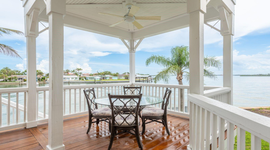 Clearwater Beach, Florida 33767, 5 Bedroom Bedrooms, ,4 Bathroombathrooms,Residential,For Sale,Midway,0,Mfrtb8399954