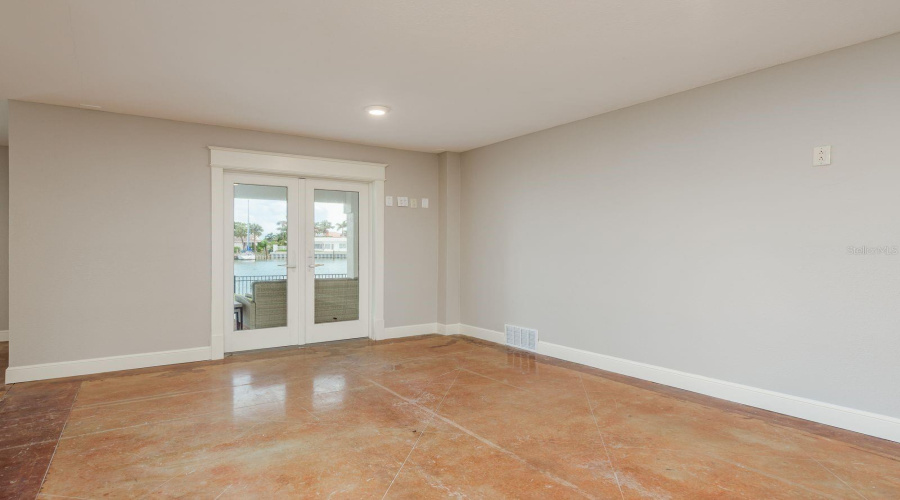 Clearwater Beach, Florida 33767, 5 Bedroom Bedrooms, ,4 Bathroombathrooms,Residential,For Sale,Midway,0,Mfrtb8399954