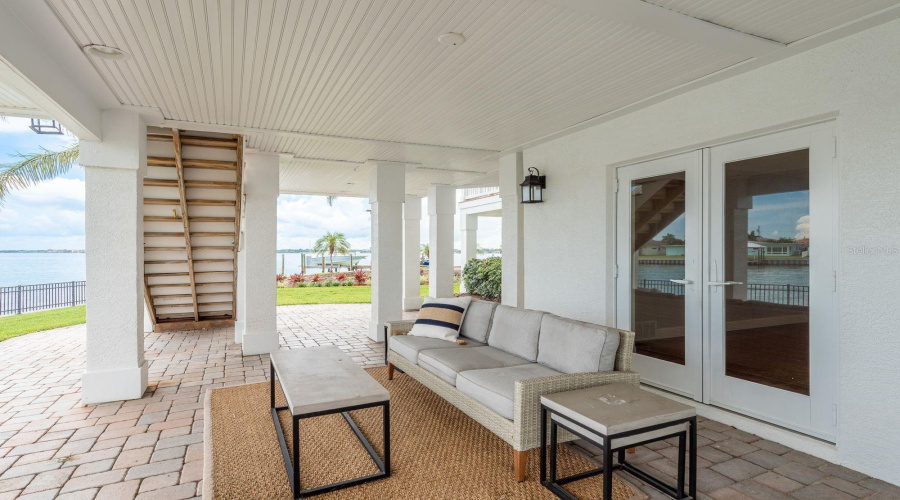 Clearwater Beach, Florida 33767, 5 Bedroom Bedrooms, ,4 Bathroombathrooms,Residential,For Sale,Midway,0,Mfrtb8399954