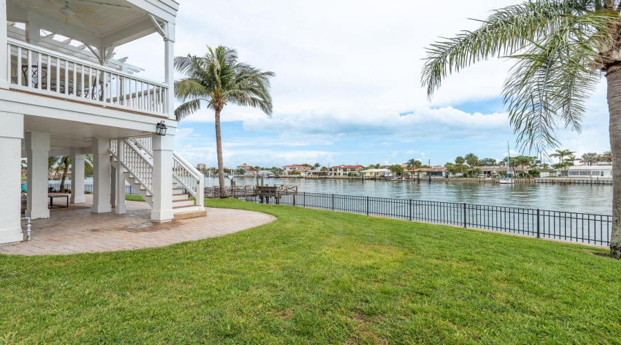 Clearwater Beach, Florida 33767, 5 Bedroom Bedrooms, ,4 Bathroombathrooms,Residential,For Sale,Midway,0,Mfrtb8399954