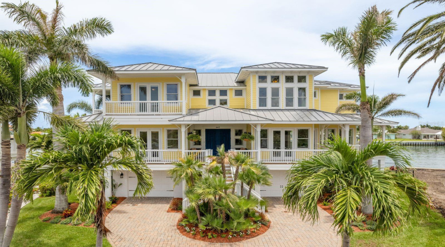 Clearwater Beach, Florida 33767, 5 Bedroom Bedrooms, ,4 Bathroombathrooms,Residential,For Sale,Midway,0,Mfrtb8399954