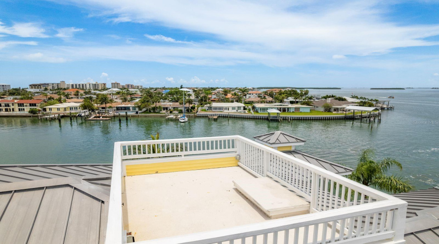 Clearwater Beach, Florida 33767, 5 Bedroom Bedrooms, ,4 Bathroombathrooms,Residential,For Sale,Midway,0,Mfrtb8399954