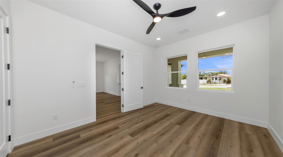St Petersburg, Florida 33714, 4 Bedroom Bedrooms, ,3 Bathroombathrooms,Residential,For Sale,57Th,0,Mfrtb8496152