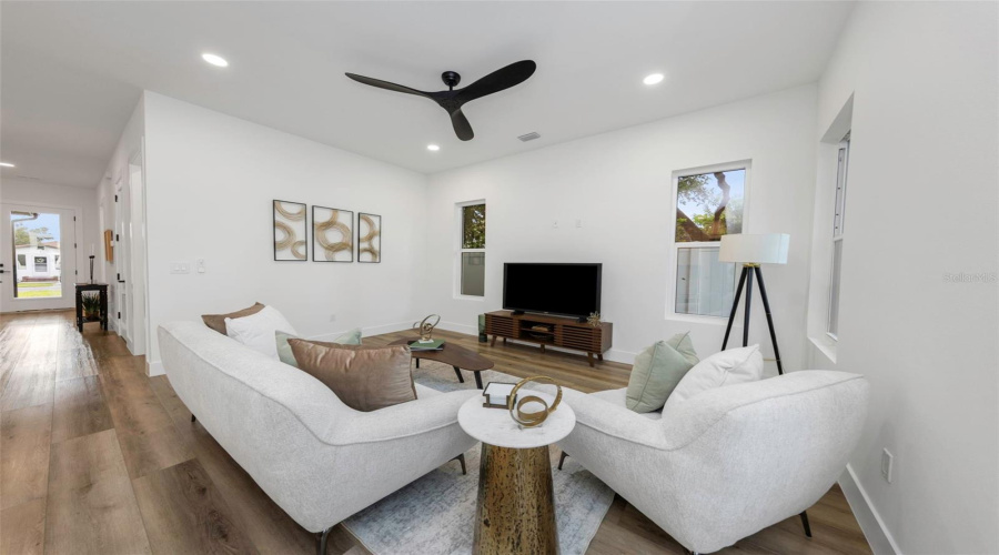 St Petersburg, Florida 33714, 4 Bedroom Bedrooms, ,3 Bathroombathrooms,Residential,For Sale,57Th,0,Mfrtb8496152