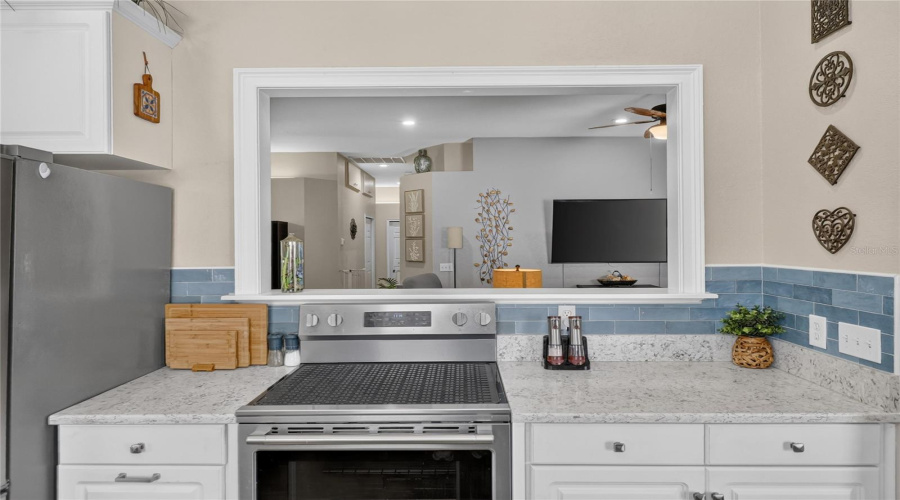 Lakeland, Florida 33809, 3 Bedroom Bedrooms, ,2 Bathroombathrooms,Residential,For Sale,Derby,0,Mfrl4963547