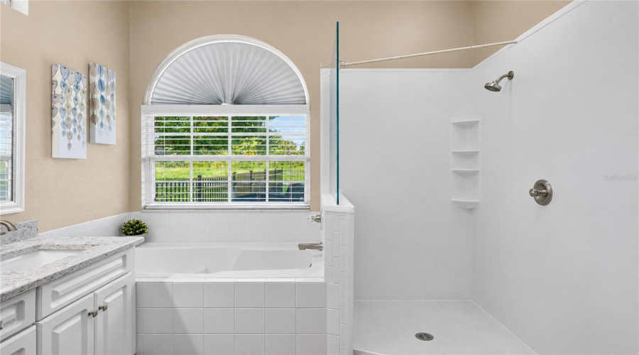 Lakeland, Florida 33809, 3 Bedroom Bedrooms, ,2 Bathroombathrooms,Residential,For Sale,Derby,0,Mfrl4963547