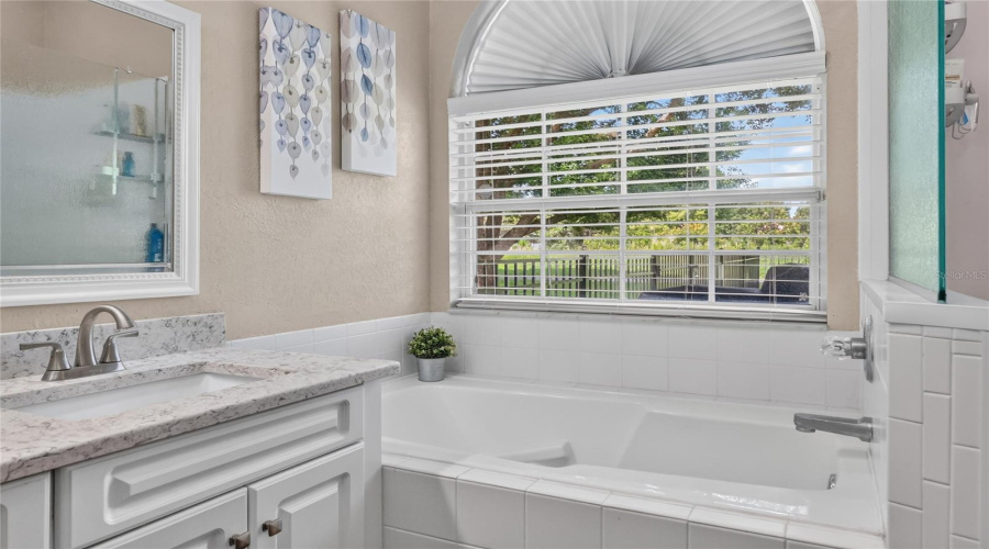 Lakeland, Florida 33809, 3 Bedroom Bedrooms, ,2 Bathroombathrooms,Residential,For Sale,Derby,0,Mfrl4963547