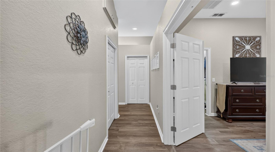 Lakeland, Florida 33809, 3 Bedroom Bedrooms, ,2 Bathroombathrooms,Residential,For Sale,Derby,0,Mfrl4963547