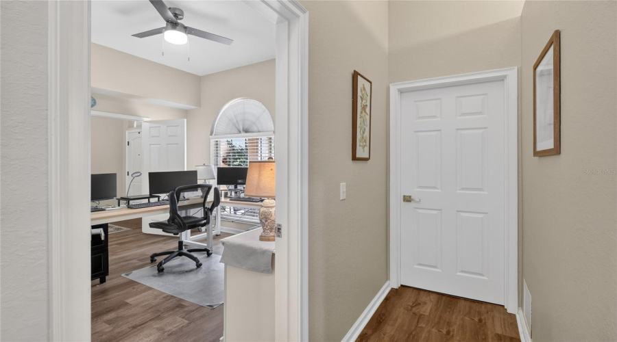 Lakeland, Florida 33809, 3 Bedroom Bedrooms, ,2 Bathroombathrooms,Residential,For Sale,Derby,0,Mfrl4963547