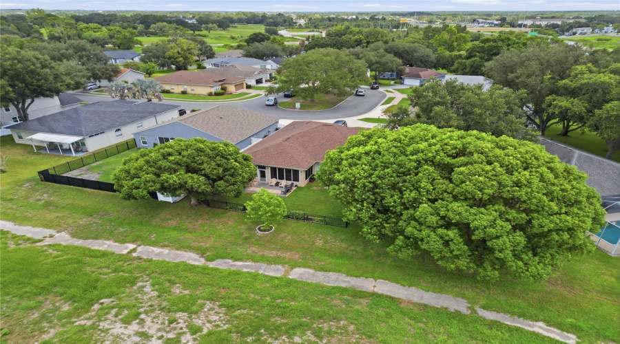 Lakeland, Florida 33809, 3 Bedroom Bedrooms, ,2 Bathroombathrooms,Residential,For Sale,Derby,0,Mfrl4963547