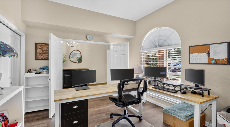 Lakeland, Florida 33809, 3 Bedroom Bedrooms, ,2 Bathroombathrooms,Residential,For Sale,Derby,0,Mfrl4963547
