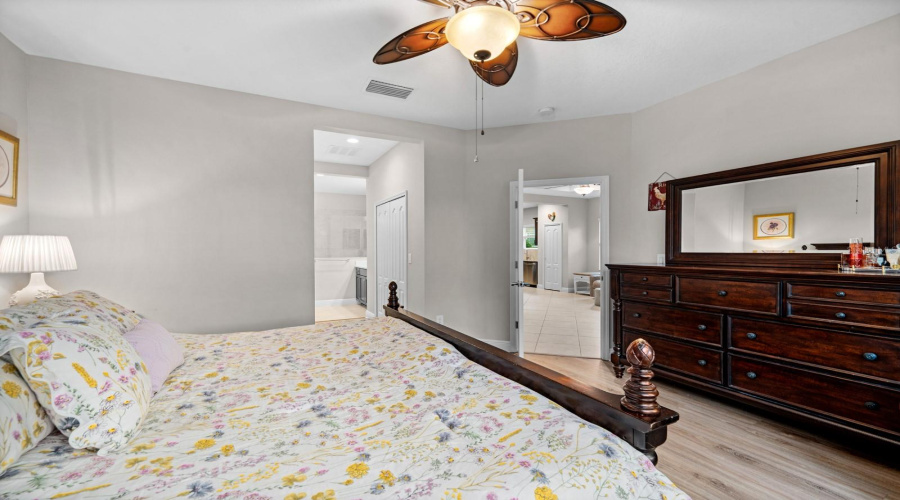 Lithia, Florida 33547, 2 Bedroom Bedrooms, ,2 Bathroombathrooms,Residential,For Sale,Circa Crossing,0,Mfrtb8542415