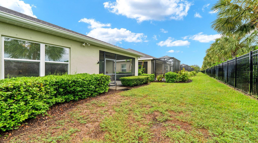 Lithia, Florida 33547, 2 Bedroom Bedrooms, ,2 Bathroombathrooms,Residential,For Sale,Circa Crossing,0,Mfrtb8542415