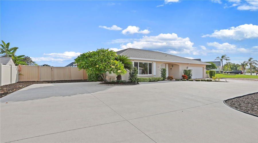 Apollo Beach, Florida 33572, 3 Bedroom Bedrooms, ,2 Bathroombathrooms,Residential,For Sale,Flamingo,0,Mfrtb8542107