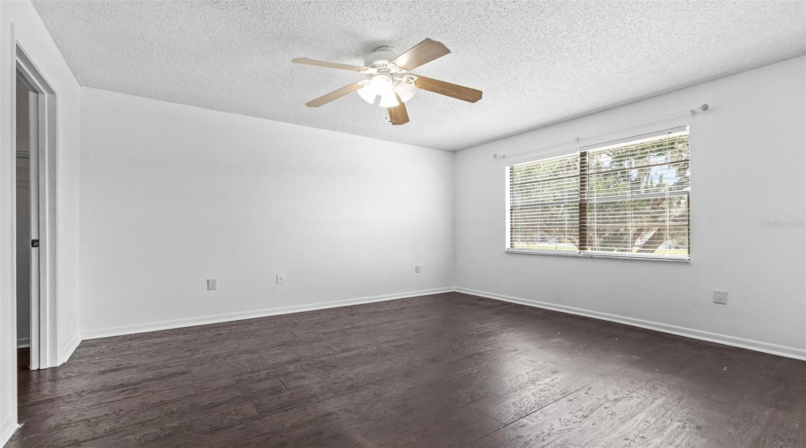Mulberry, Florida 33860, 2 Bedroom Bedrooms, ,2 Bathroombathrooms,Residential,For Sale,Topher,0,Mfrl4964411