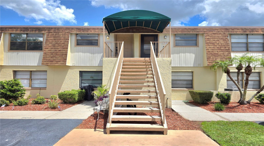 Mulberry, Florida 33860, 2 Bedroom Bedrooms, ,2 Bathroombathrooms,Residential,For Sale,Topher,0,Mfrl4964411