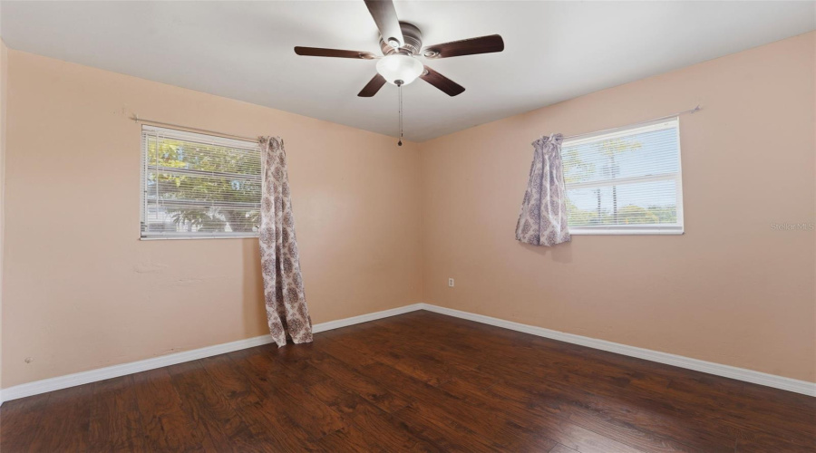 St Petersburg, Florida 33712, 5 Bedroom Bedrooms, ,2 Bathroombathrooms,Residential,For Sale,Emerson,0,Mfrtb8510758