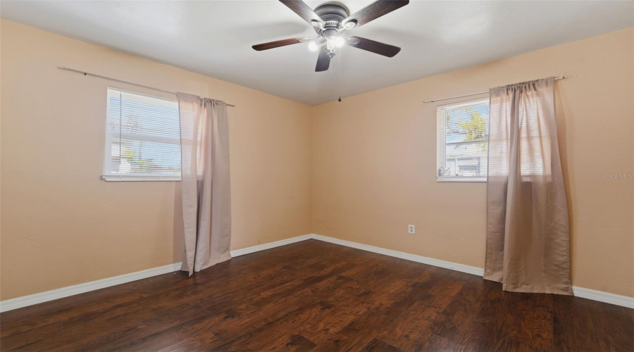 St Petersburg, Florida 33712, 5 Bedroom Bedrooms, ,2 Bathroombathrooms,Residential,For Sale,Emerson,0,Mfrtb8510758