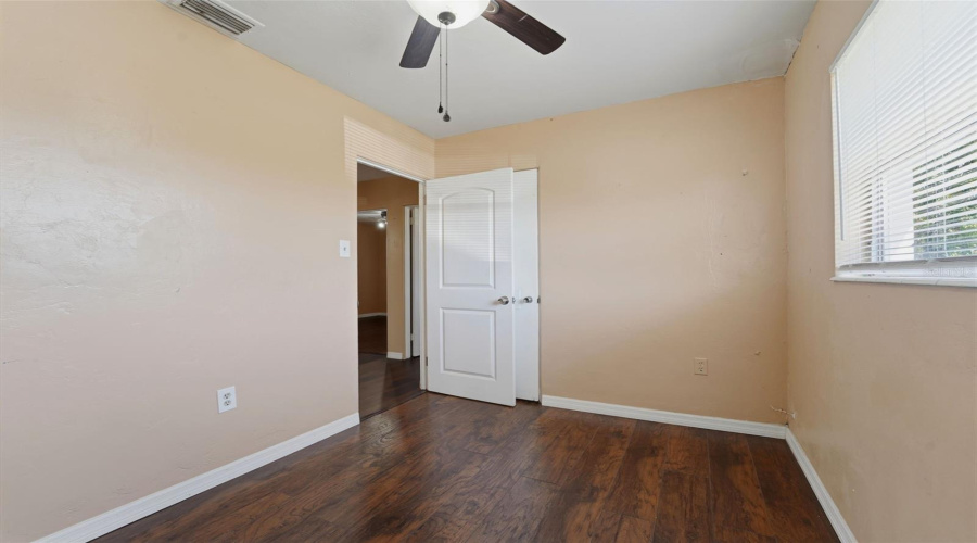 St Petersburg, Florida 33712, 5 Bedroom Bedrooms, ,2 Bathroombathrooms,Residential,For Sale,Emerson,0,Mfrtb8510758