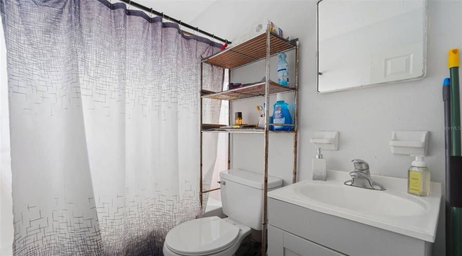 St Petersburg, Florida 33712, 5 Bedroom Bedrooms, ,2 Bathroombathrooms,Residential,For Sale,Emerson,0,Mfrtb8510758