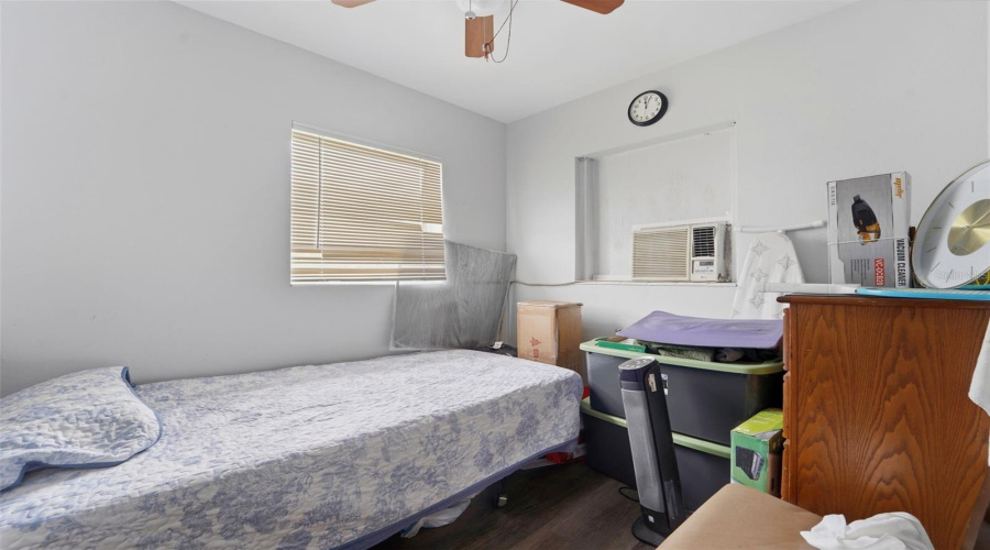 St Petersburg, Florida 33712, 5 Bedroom Bedrooms, ,2 Bathroombathrooms,Residential,For Sale,Emerson,0,Mfrtb8510758