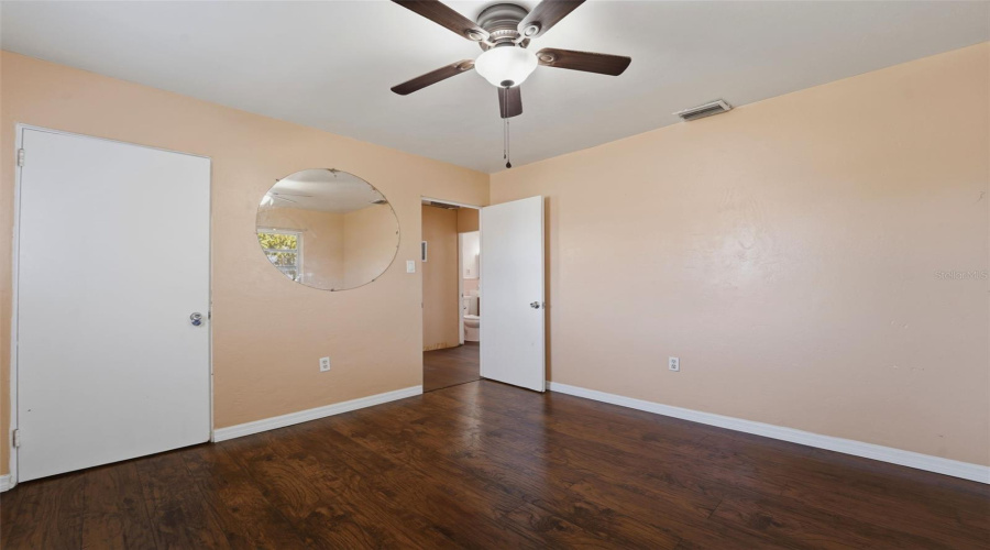 St Petersburg, Florida 33712, 5 Bedroom Bedrooms, ,2 Bathroombathrooms,Residential,For Sale,Emerson,0,Mfrtb8510758
