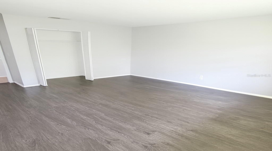 Largo, Florida 33771, 3 Bedroom Bedrooms, ,2 Bathroombathrooms,Residential,For Sale,Country Club Dr,0,Mfrtb8443656