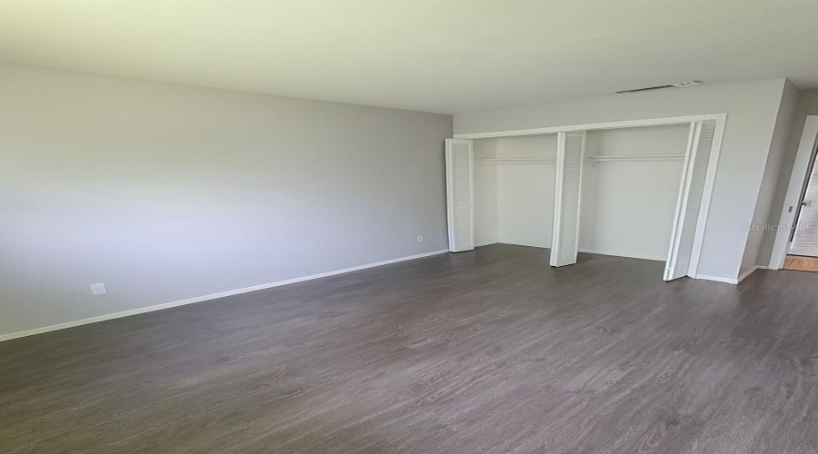 Largo, Florida 33771, 3 Bedroom Bedrooms, ,2 Bathroombathrooms,Residential,For Sale,Country Club Dr,0,Mfrtb8443656
