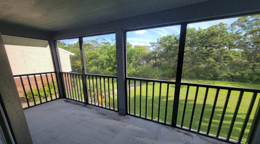Largo, Florida 33771, 3 Bedroom Bedrooms, ,2 Bathroombathrooms,Residential,For Sale,Country Club Dr,0,Mfrtb8443656
